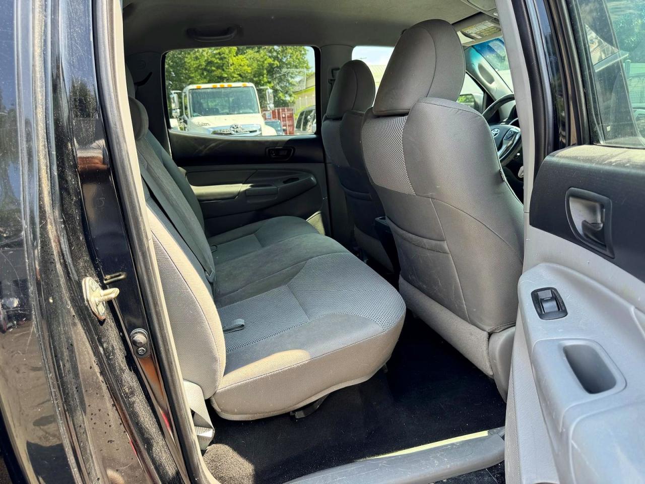 2015 Toyota Tacoma V6 Black vin: 3TMLU4EN3FM173207
