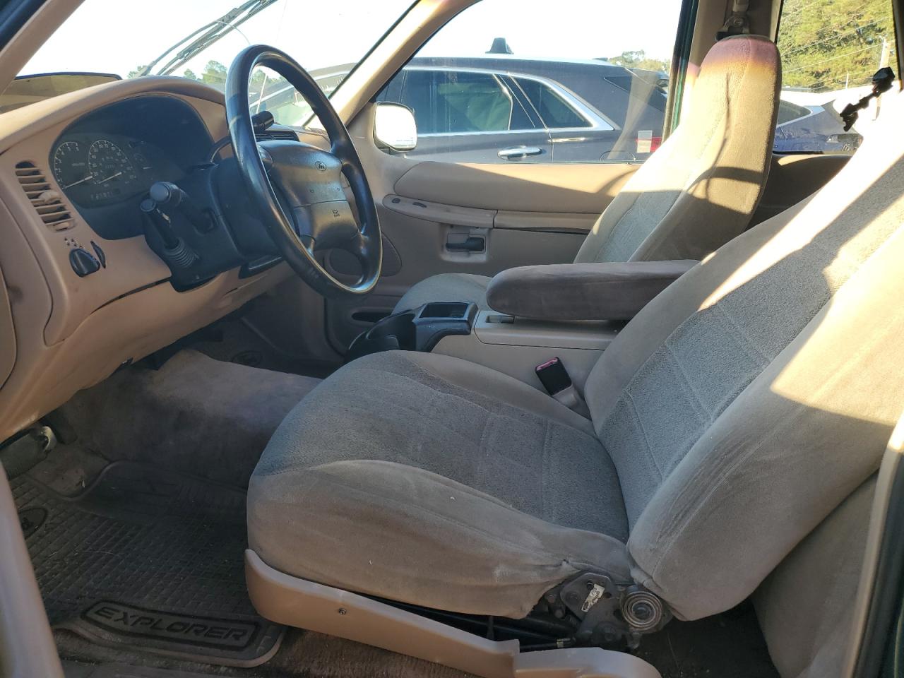 1999 Ford Explorer Green vin: 1FMYU22X7XUA21018