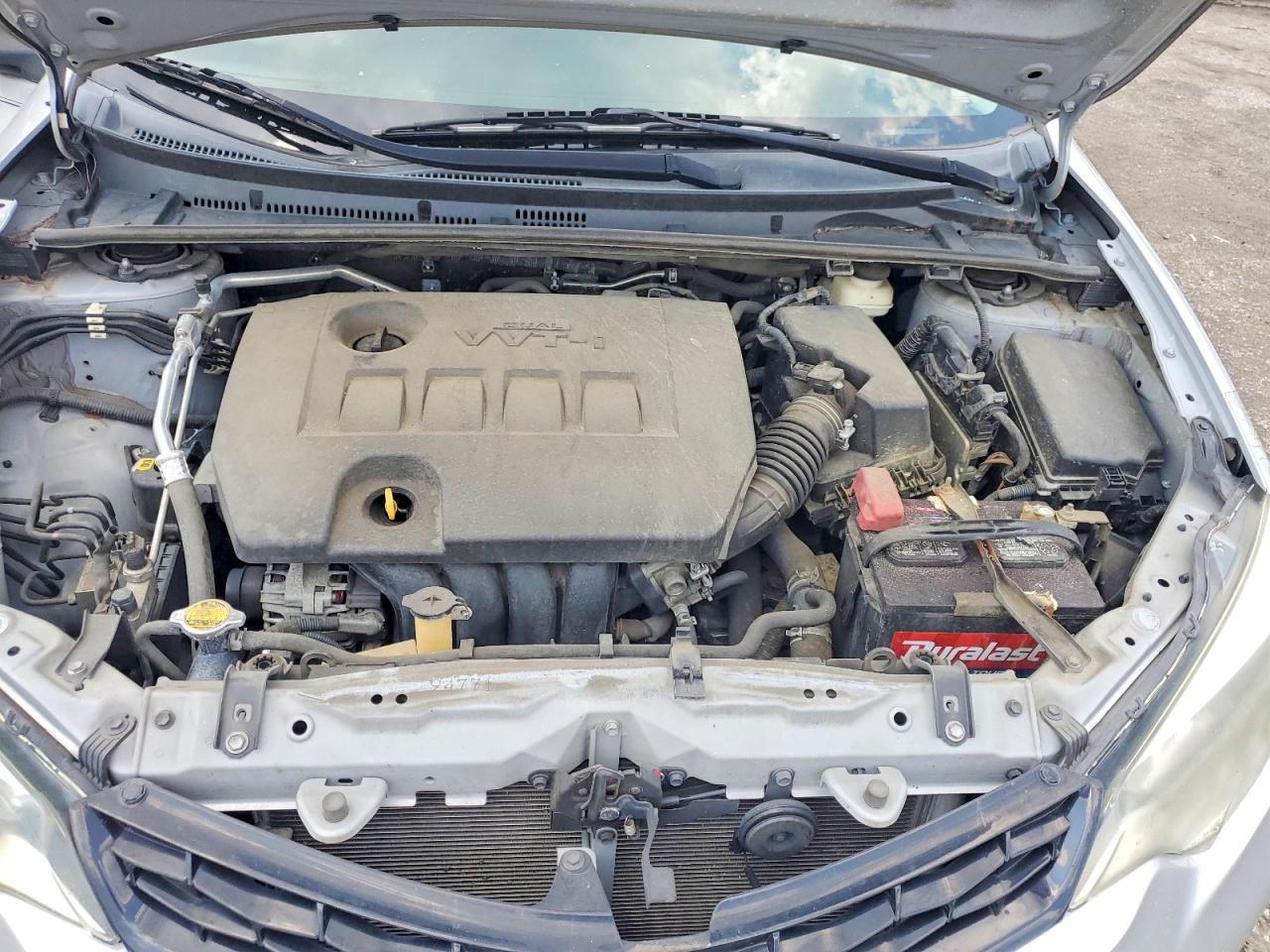 2014 Toyota Corolla S Plus Silver vin: 2T1BURHE4EC118342