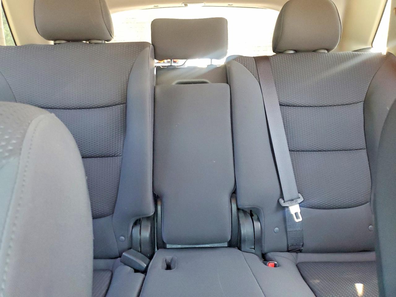 2011 Kia Sorento Lx Burgundy vin: 5XYKTCA18BG074529