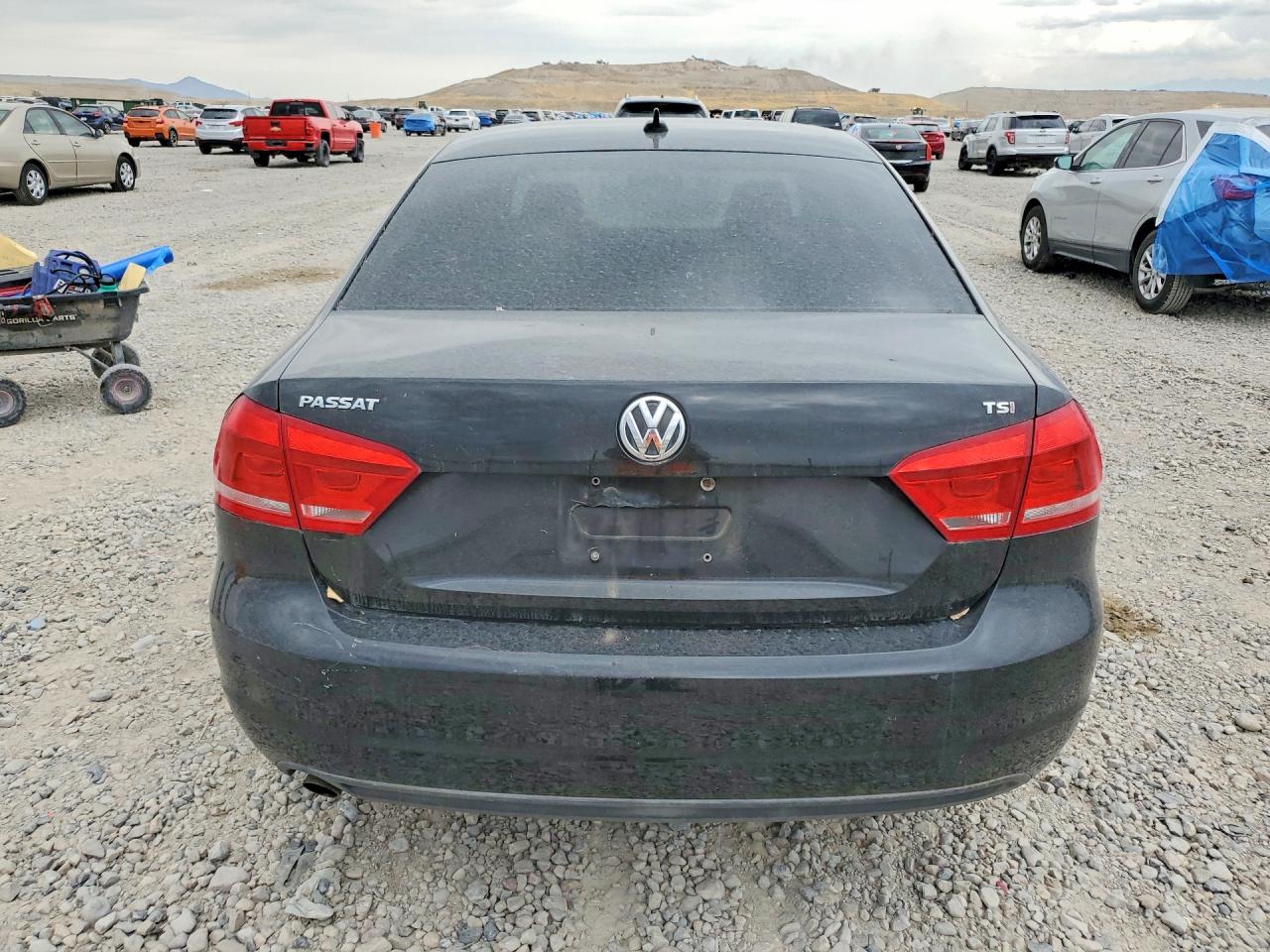 2015 Volkswagen Passat S Black vin: 1VWAT7A33FC050988