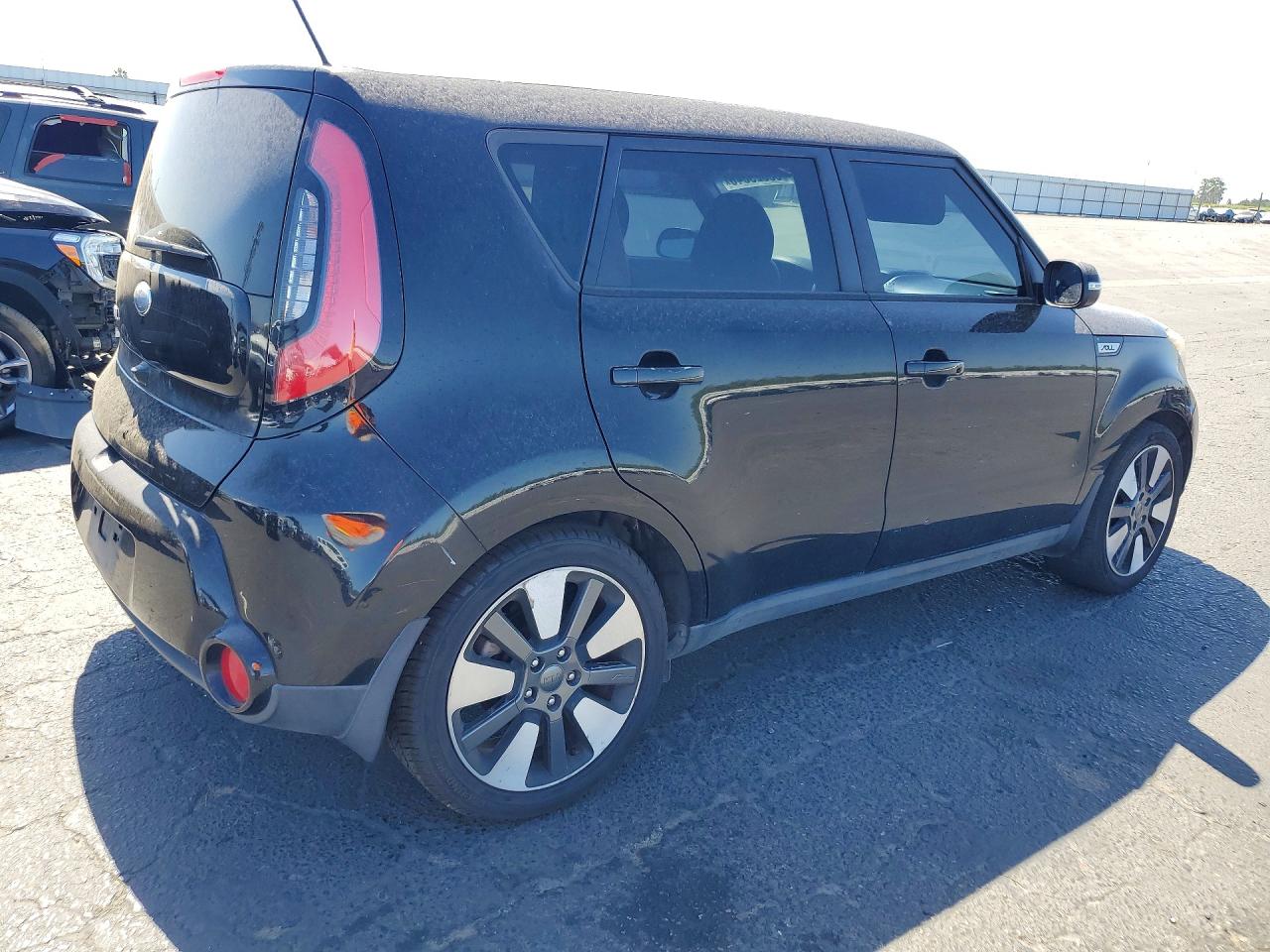 2014 Kia Soul ! Black vin: KNDJX3A58E7017400