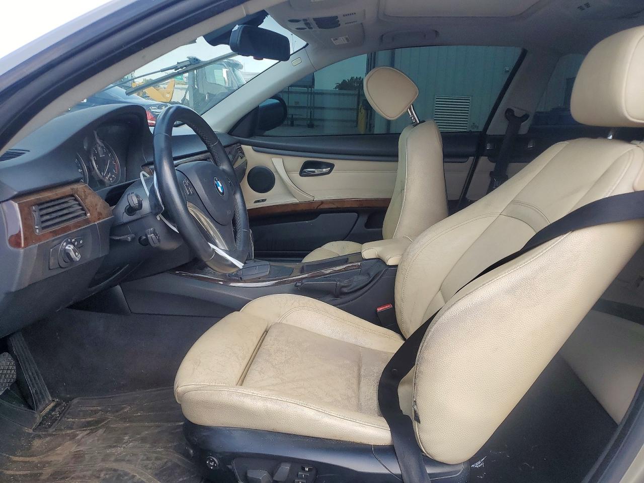 2011 Bmw 335 I Gold vin: WBAKG7C59BE264082