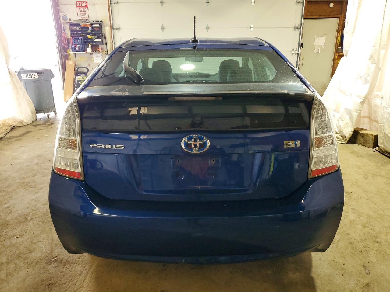 2011 Toyota Prius Three Blue vin: JTDKN3DU0B0312430