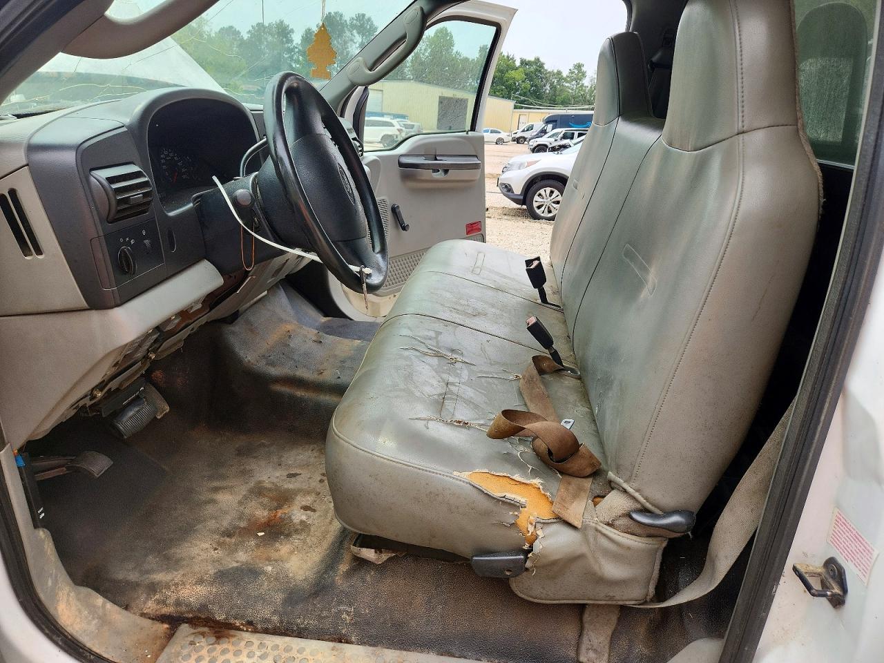 2005 Ford F250 Super Duty White vin: 1FTNF20585ED31513