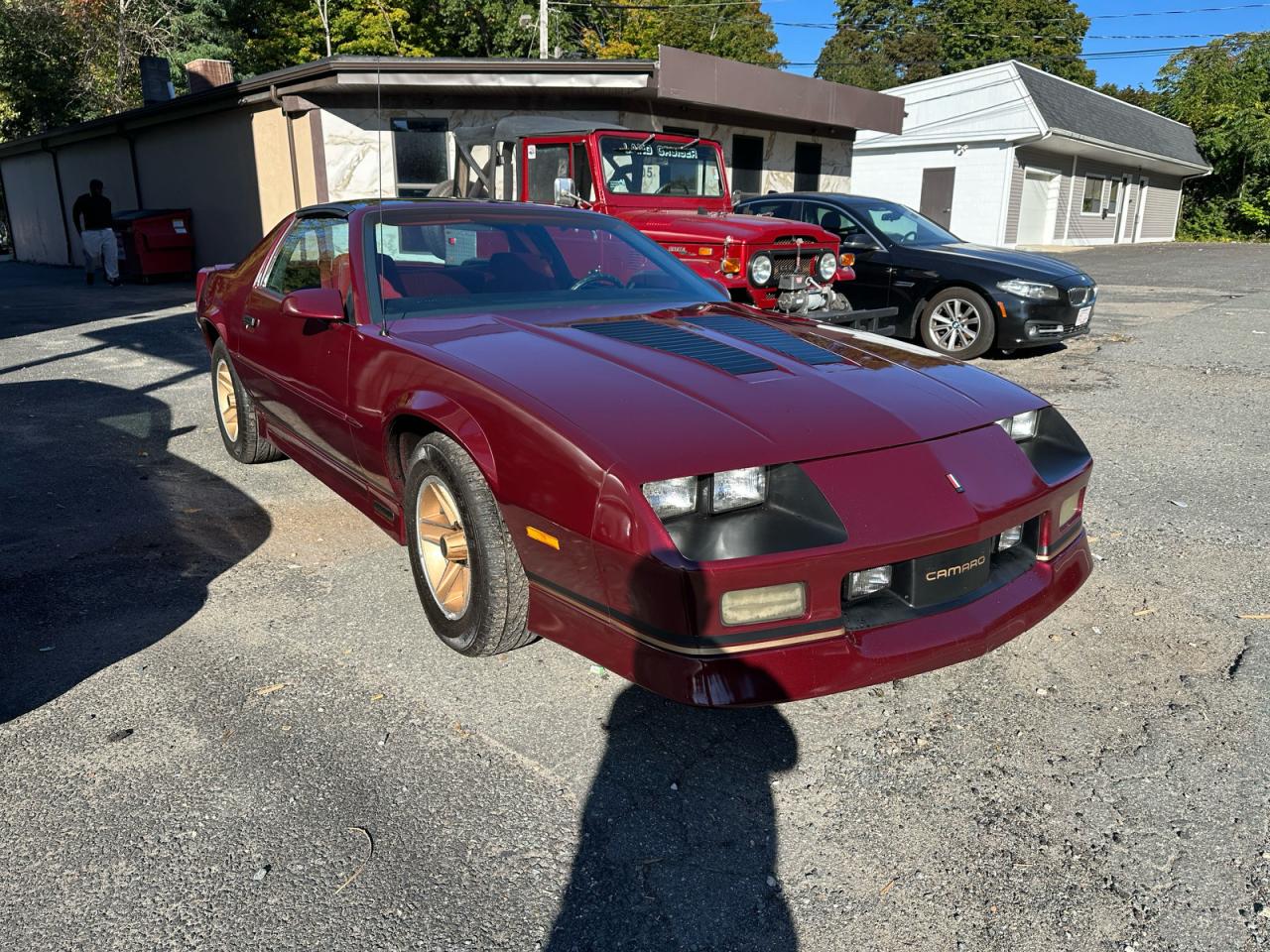 1988 Chevrolet Camaro Burgundy vin: 1G1FP21F1JL138014
