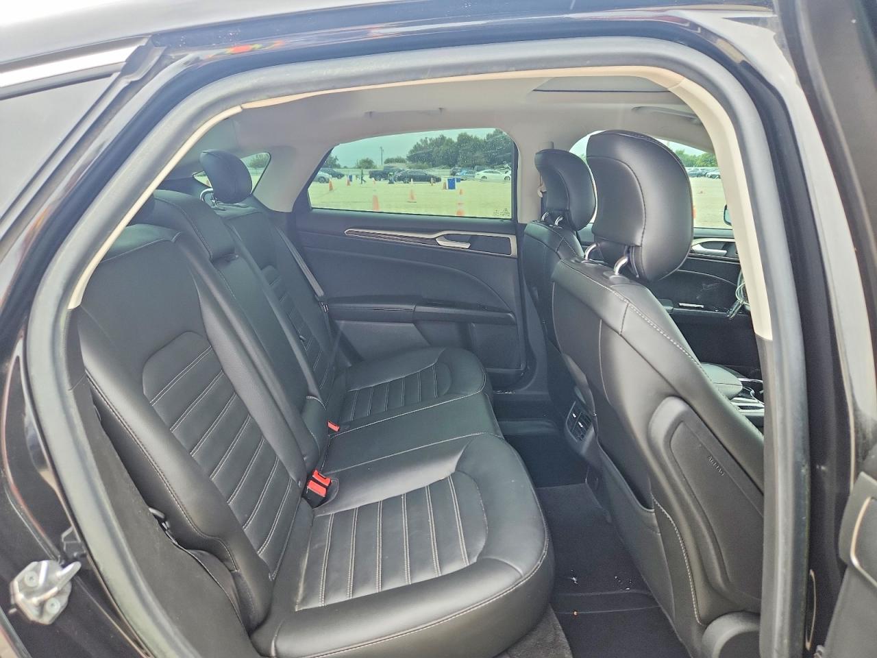 2015 Ford Fusion Se Black vin: 3FA6P0HD1FR161999
