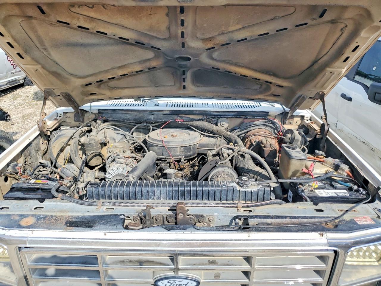 1986 Ford F350 White vin: 2FTJW3515GCB32521