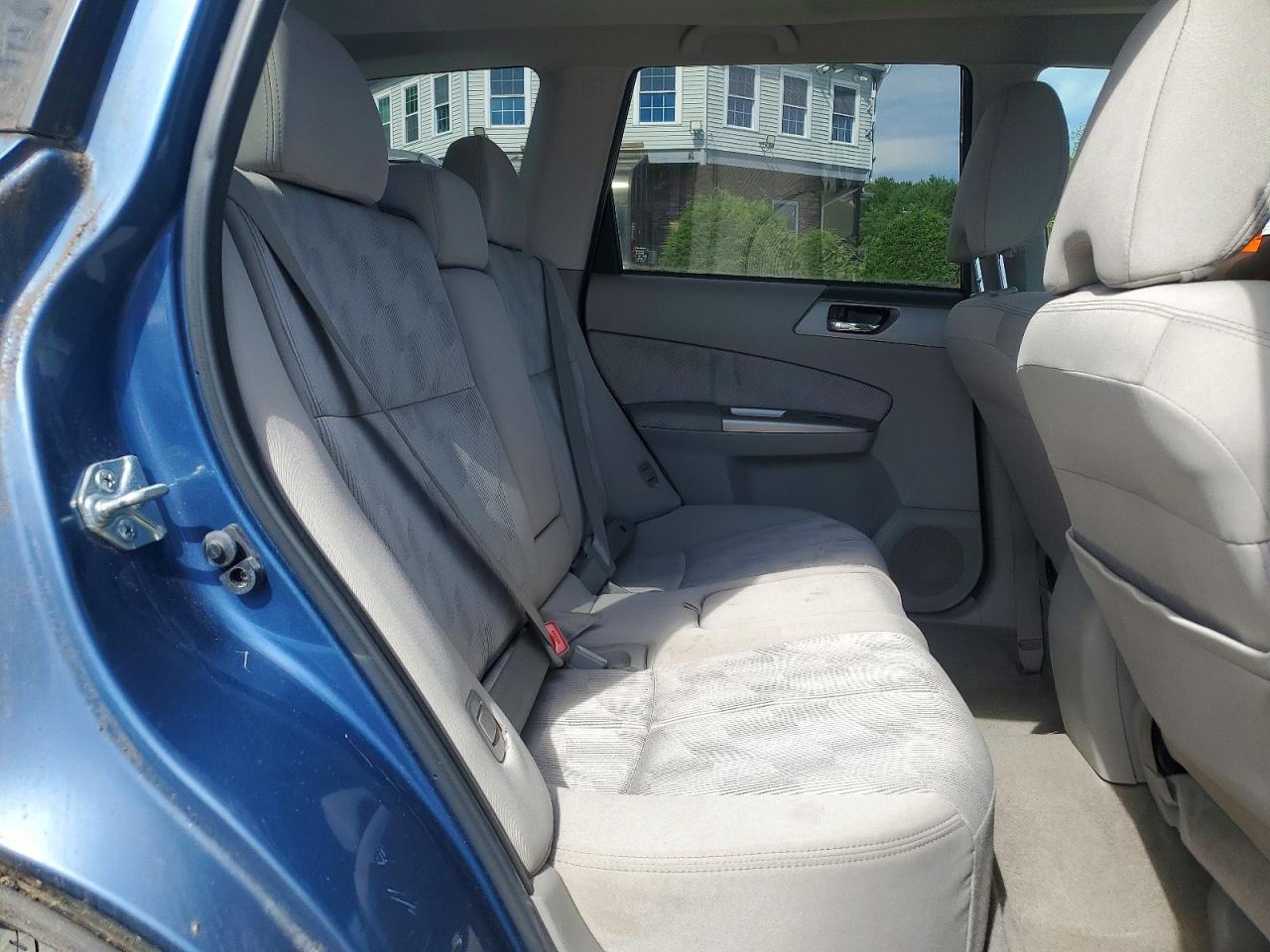 2010 Subaru Forester 2.5x Premium Blue vin: JF2SH6CC6AH713709