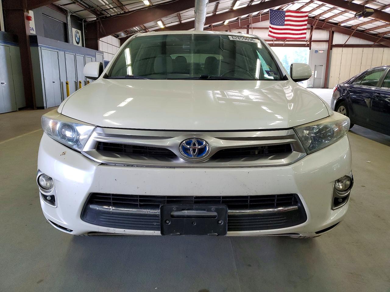 2012 Toyota Highlander Hybrid White vin: JTEBC3EH3C2009781