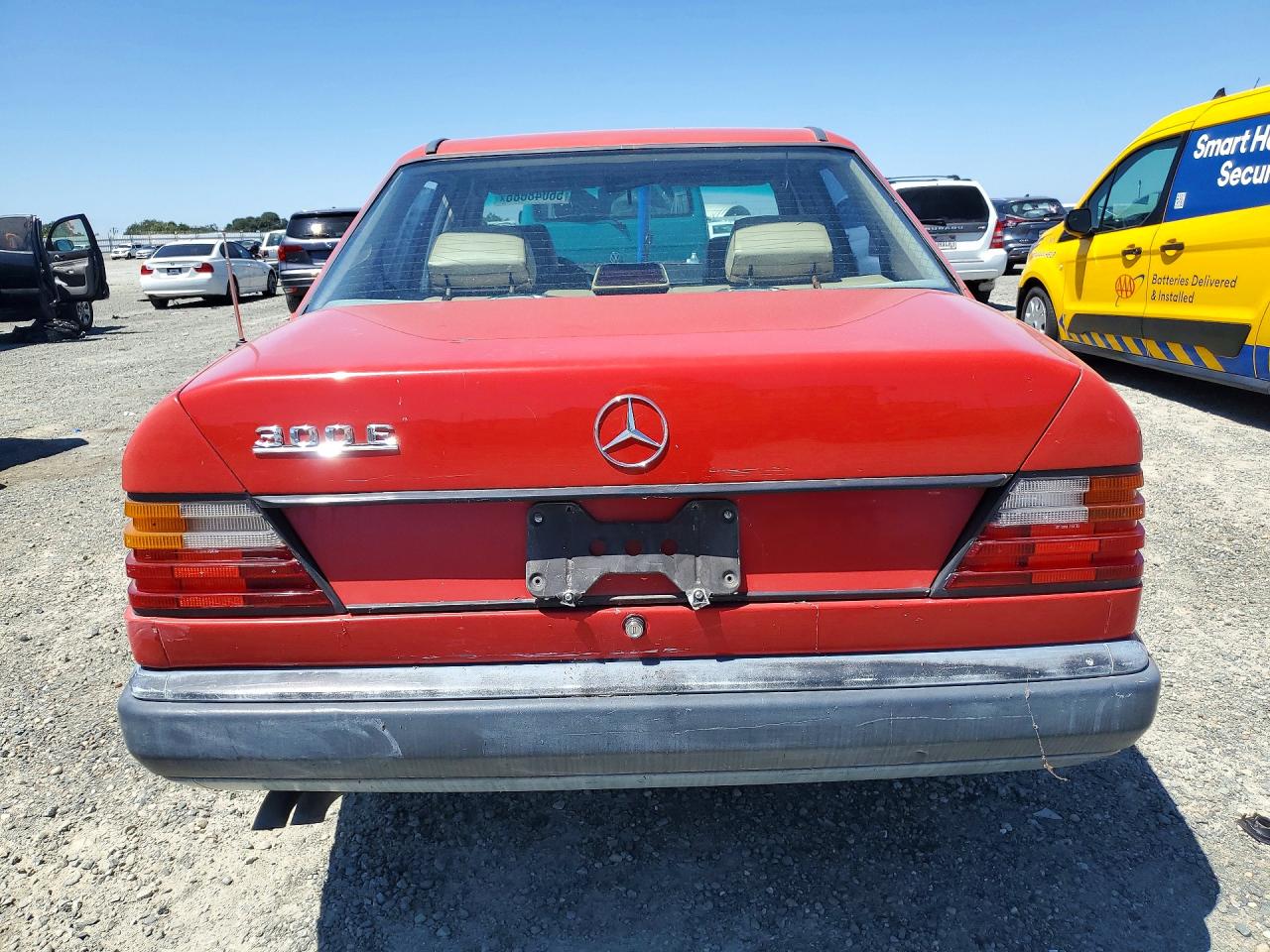 1989 Mercedes-benz 300 E Красный vin: WDBEA30D6KA886795