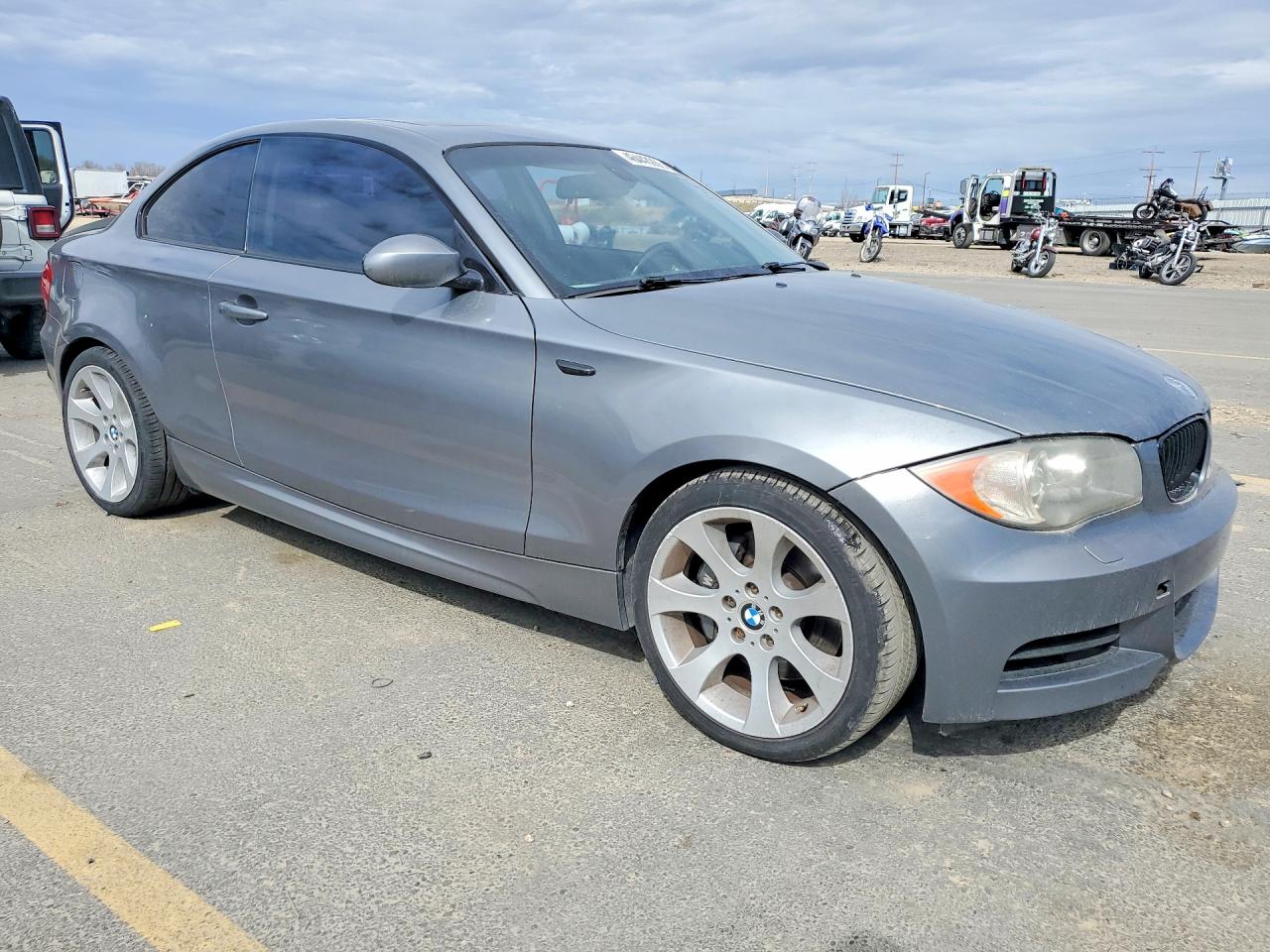 2009 Bmw 135 I Серый vin: WBAUC73569VK94851