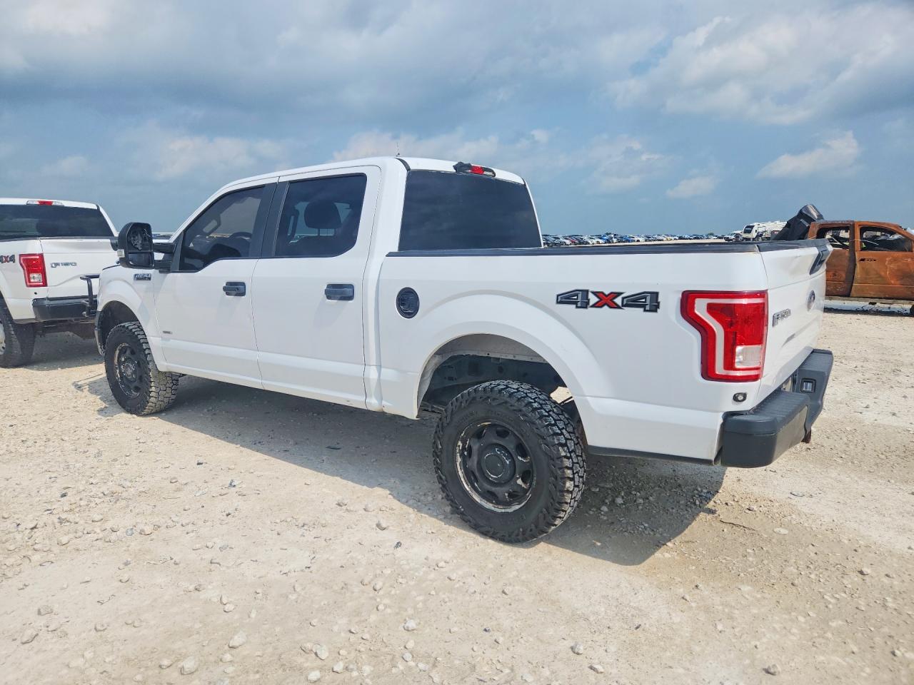 2015 Ford F150 Supercrew White vin: 1FTEW1EG1FKE51869