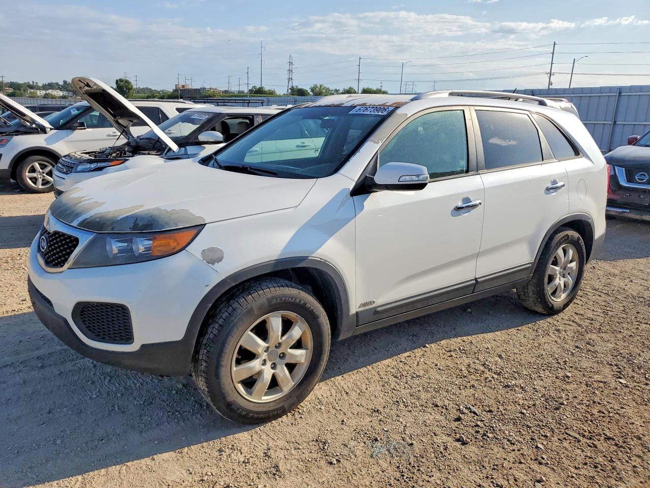 2013 Kia Sorento Lx Белый vin: 5XYKTDA26DG403455