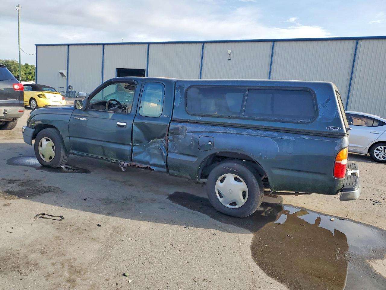 1998 Toyota Tacoma Base Green vin: 4TAVL52N4WZ038575