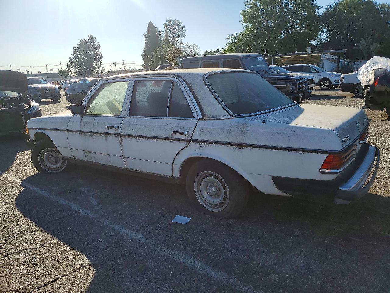 1984 Mercedes-benz 300 Dt White vin: WDBAB33AXEA118271