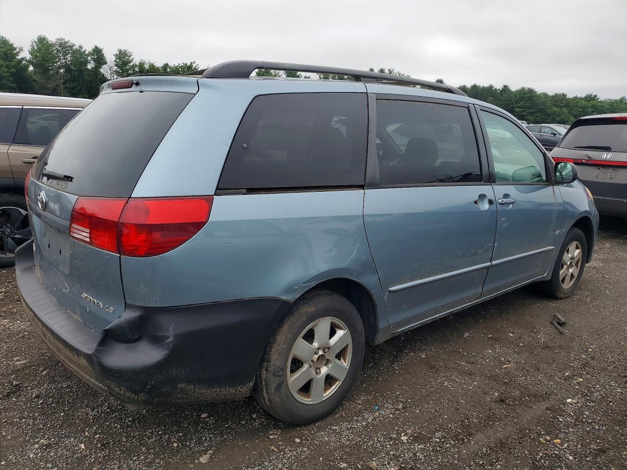2005 Toyota Sienna Le 7 Passenger Синий vin: 5TDZA23C75S265542