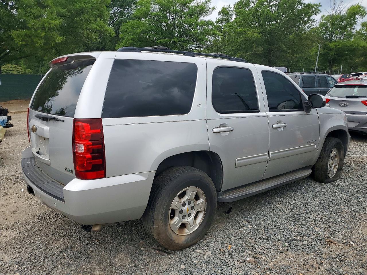 2010 Chevrolet Tahoe K1500 Lt Серебряный vin: 1GNUKBE05AR127167