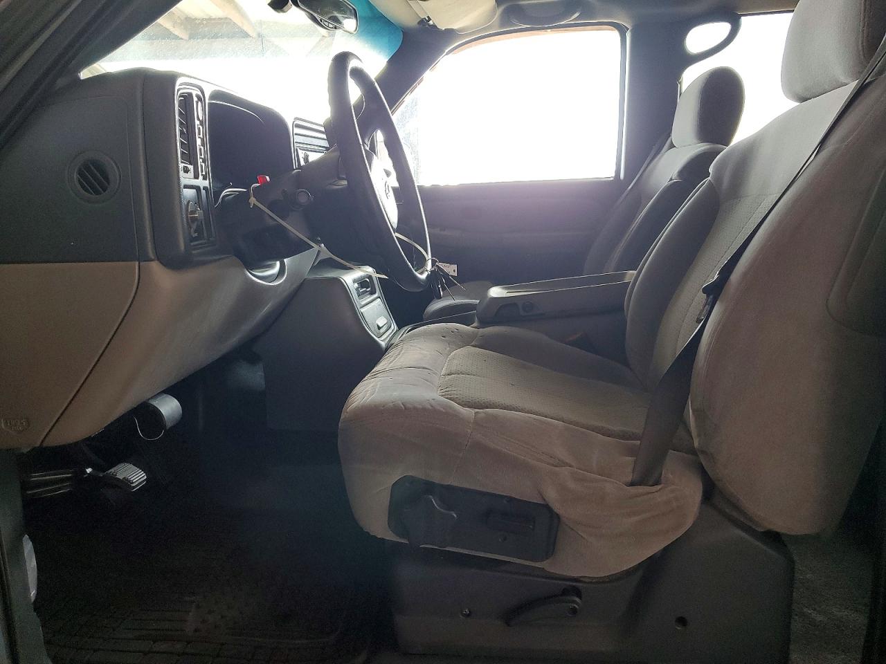 2001 Chevrolet Suburban K1500 Gray vin: 3GNFK16T21G262098