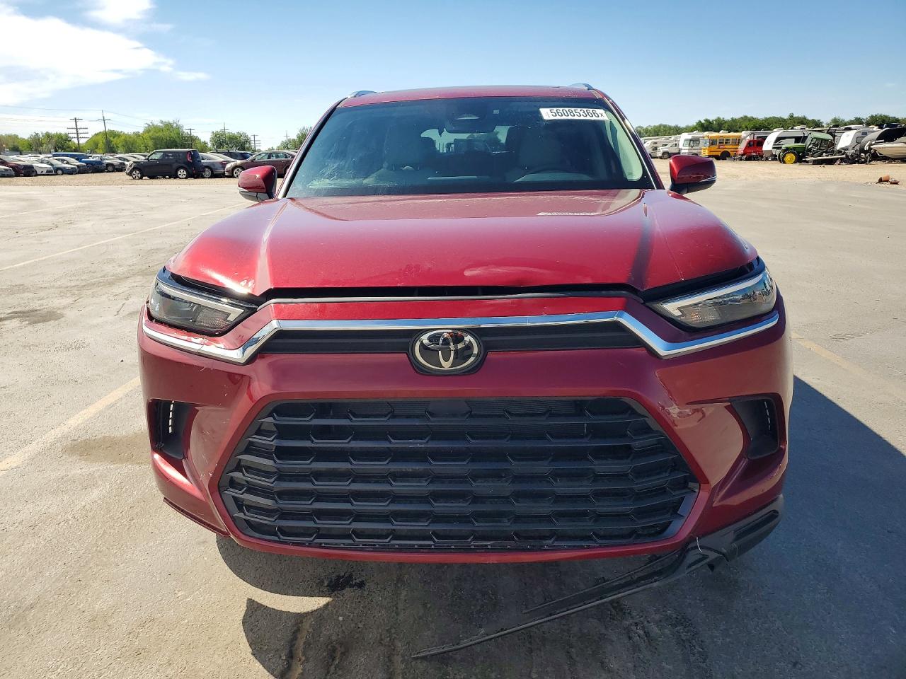2025 Toyota Grand Highlander Xle Red vin: 5TDAAAB52SS100262