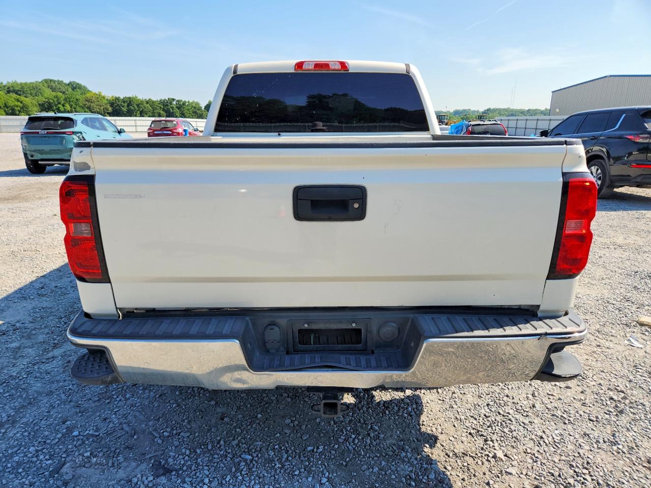 2015 Chevrolet Silverado C1500 Lt White vin: 3GCPCREC0FG258763