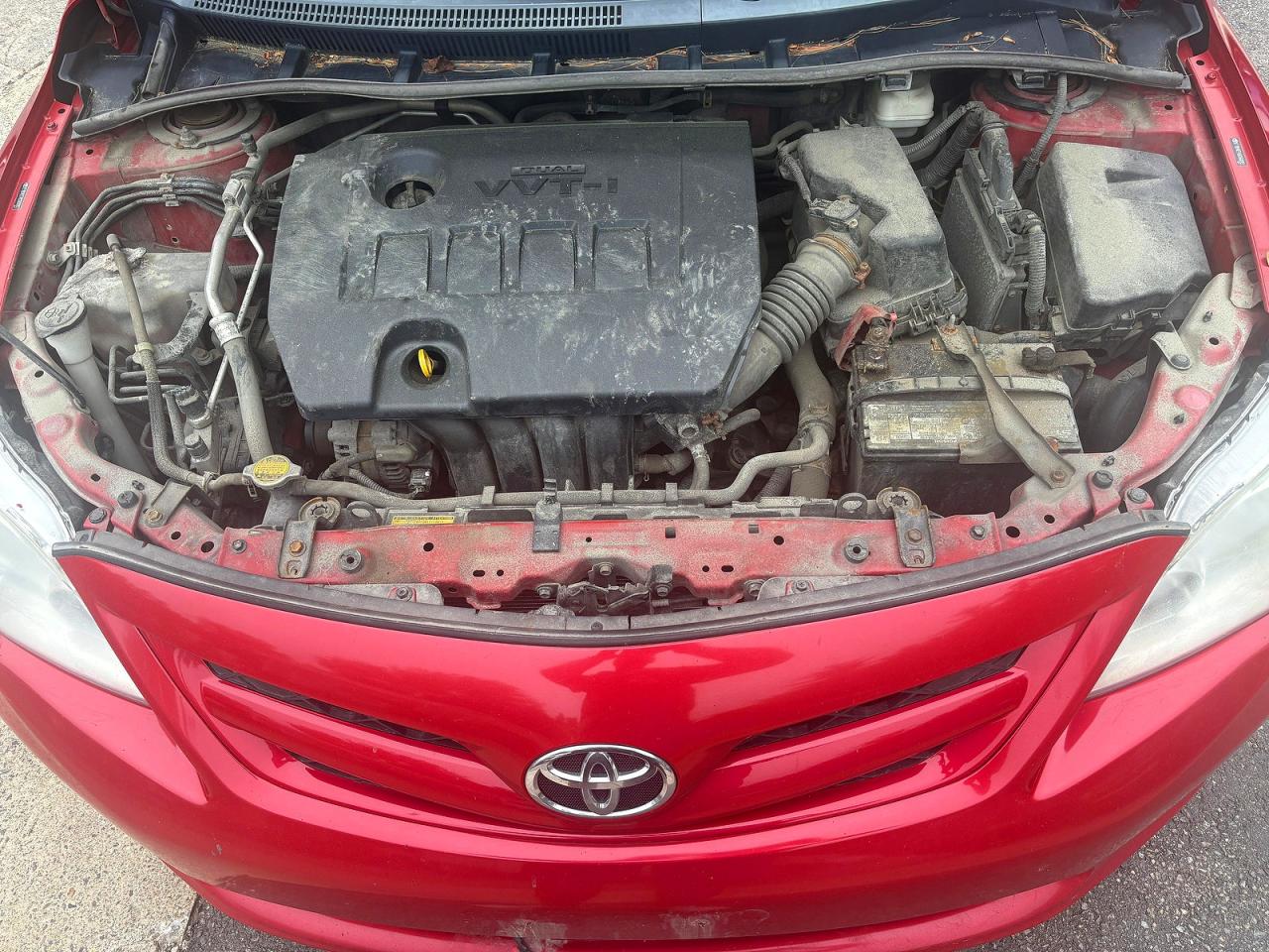 2011 Toyota Corolla Base Burgundy vin: 2T1BU4EE4BC668093
