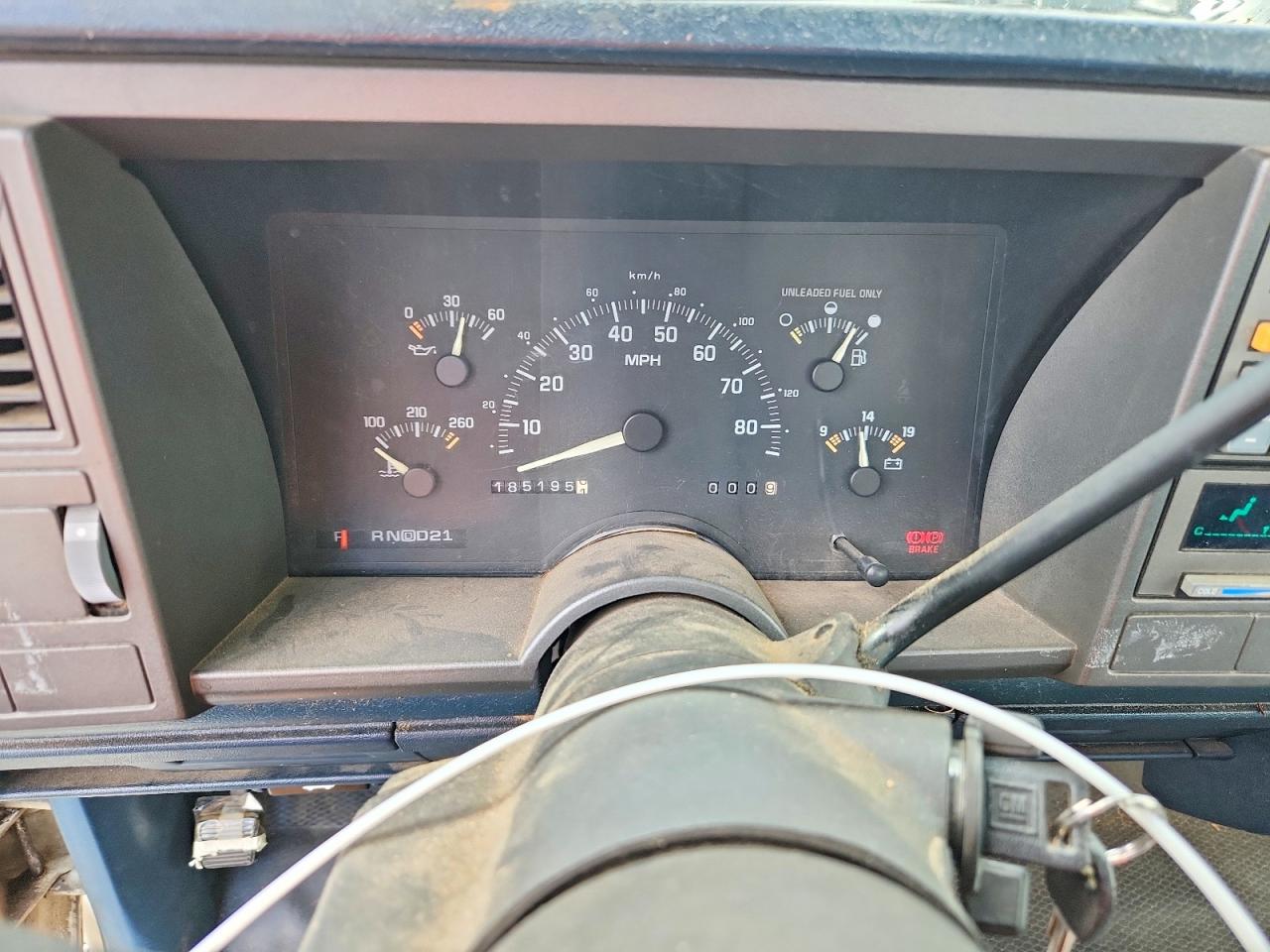 1993 Chevrolet Gmt-400 C1500 White vin: 1GCDC14Z1PE213110