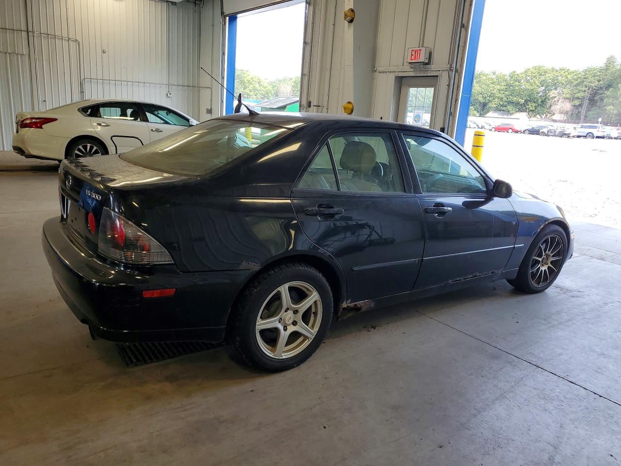 2002 Lexus Is 300 Base Черный vin: JTHBD192520048926