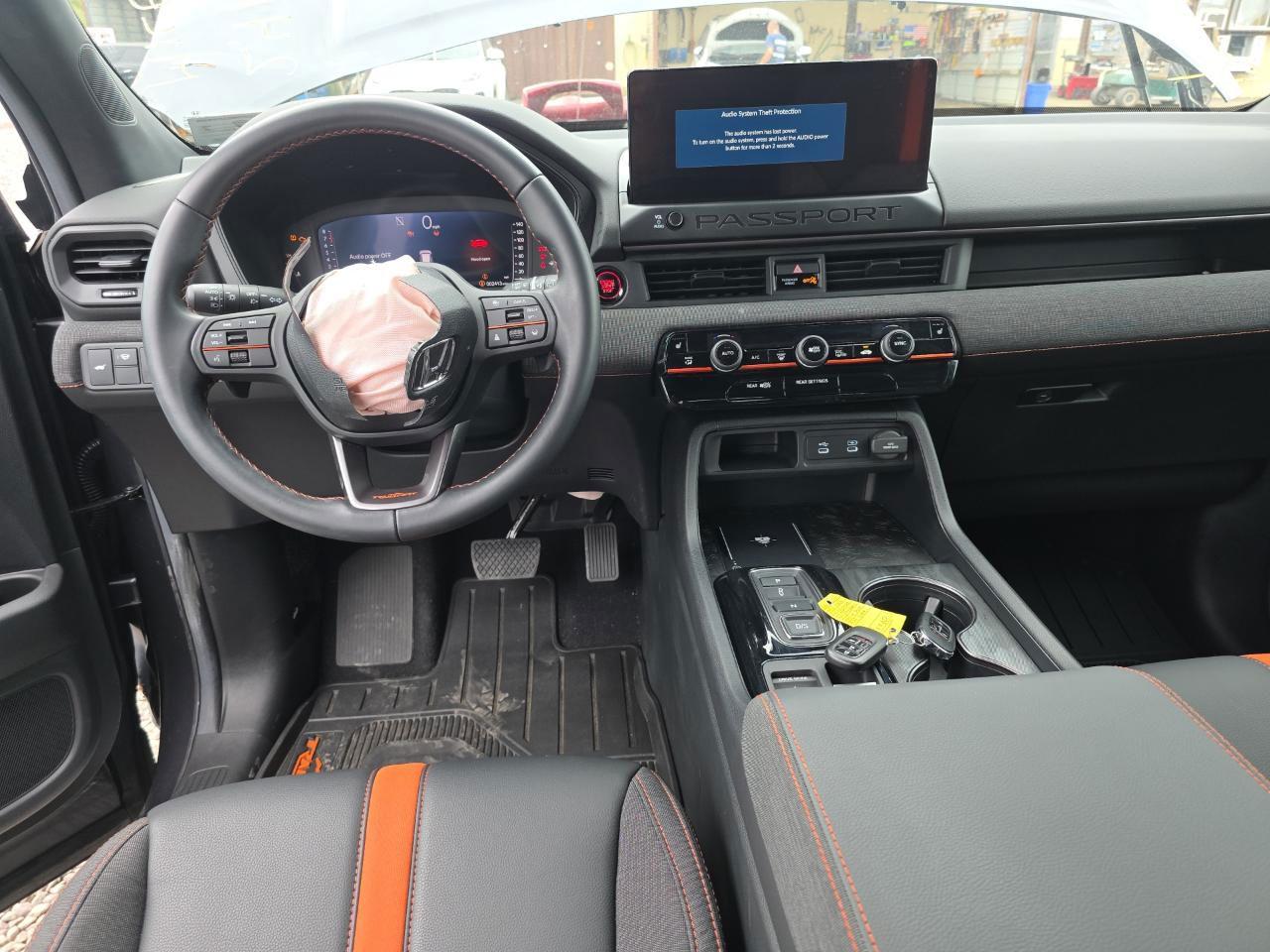 2026 Honda Passport Trail Sport Серый vin: 5FNYF9H51TB010726