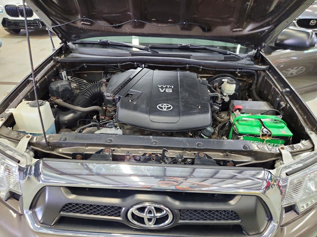2013 Toyota Tacoma Double Cab Gray vin: 3TMLU4EN2DM127347