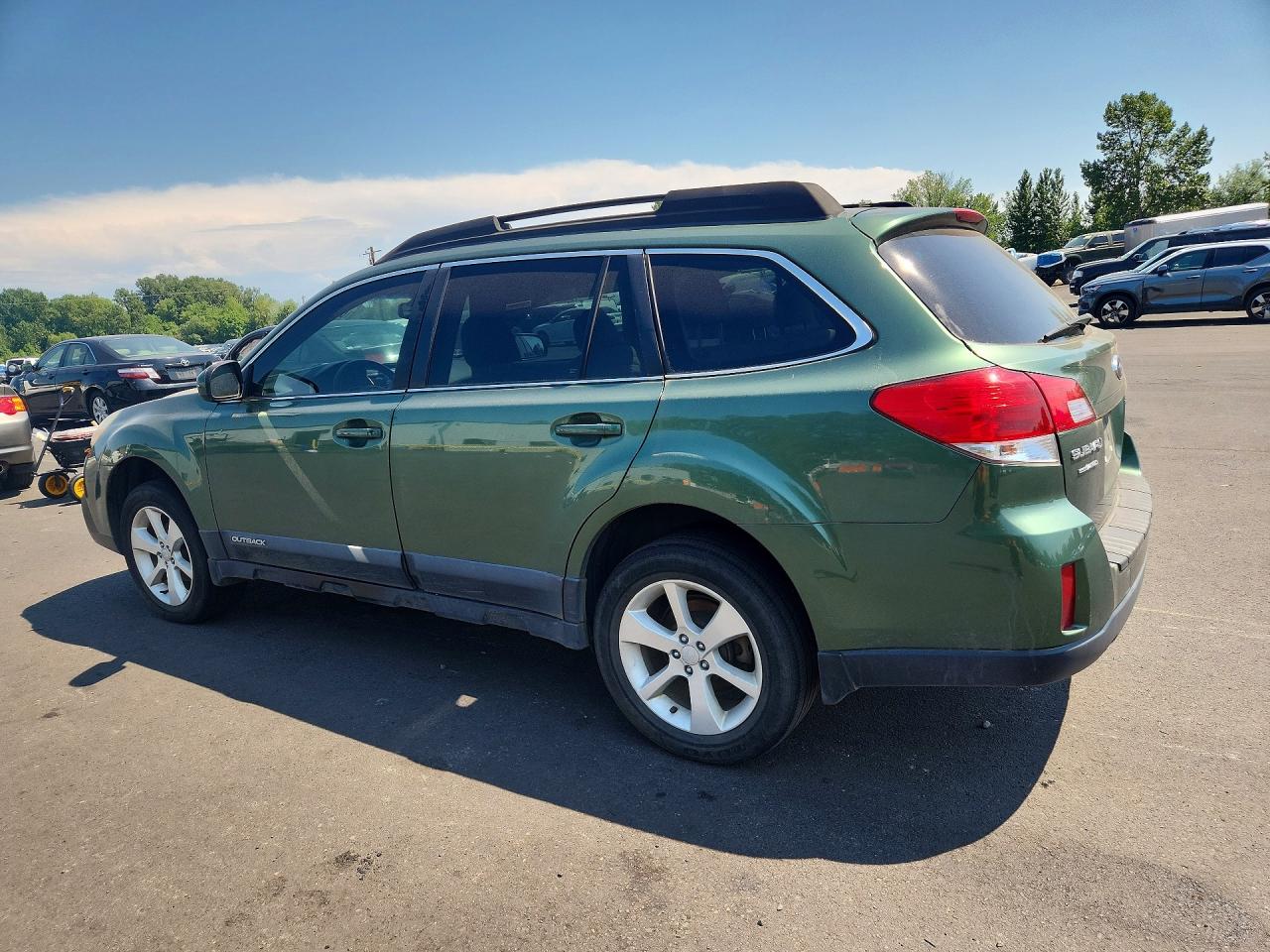 2013 Subaru Outback 2.5i Premium Green vin: 4S4BRCCC5D3288832