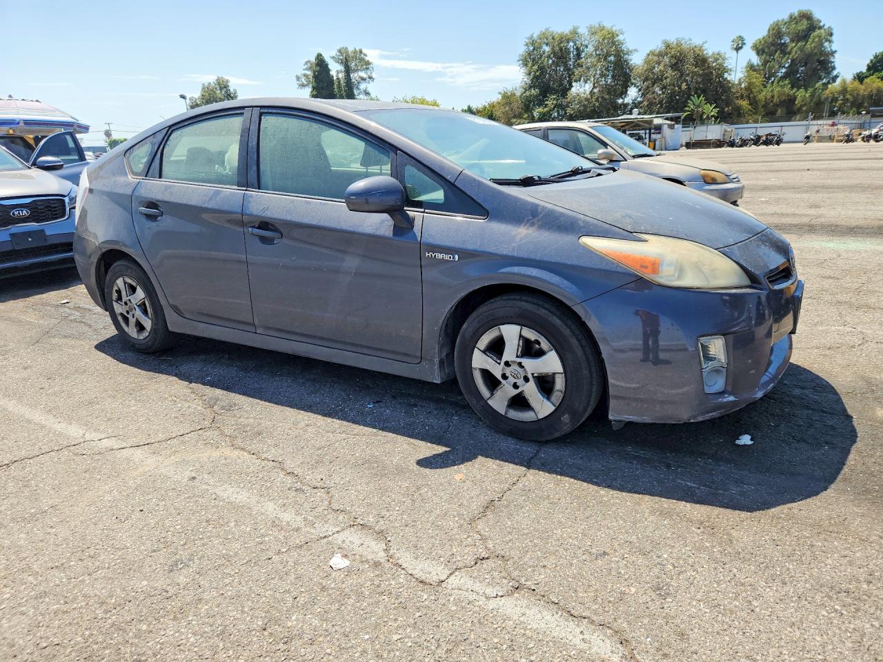 2011 Toyota Prius Two Gray vin: JTDKN3DU2B0257737