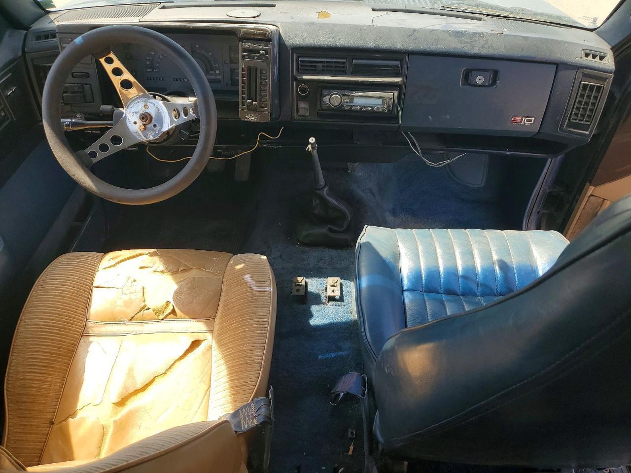 1987 Chevrolet Blazer S10 Синий vin: 1GNCS18R3H0112133