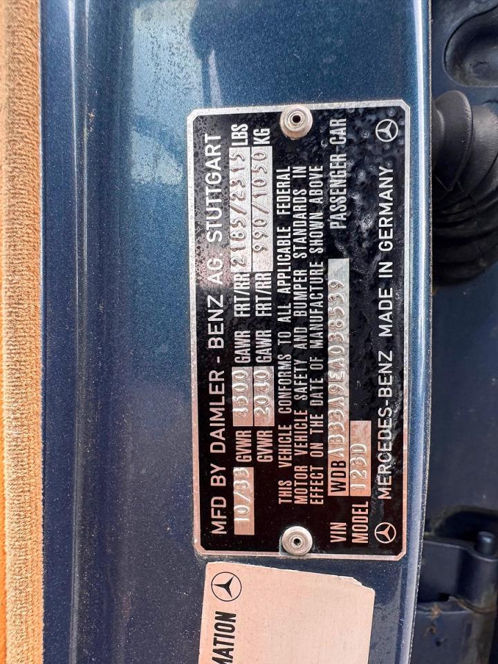 1984 Mercedes-benz 300 Dt Blue vin: WDBAB33A9EA038539