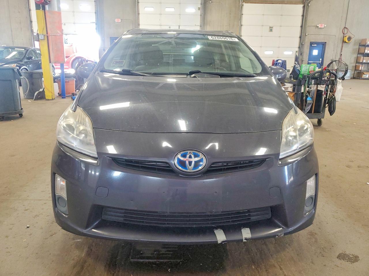 2010 Toyota Prius Ii Серый vin: JTDKN3DU9A0046890