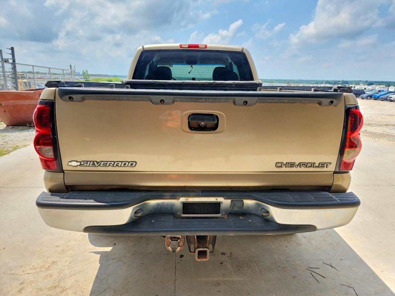 2005 Chevrolet Silverado K1500 Tan vin: 1GCEK19Z15Z279873