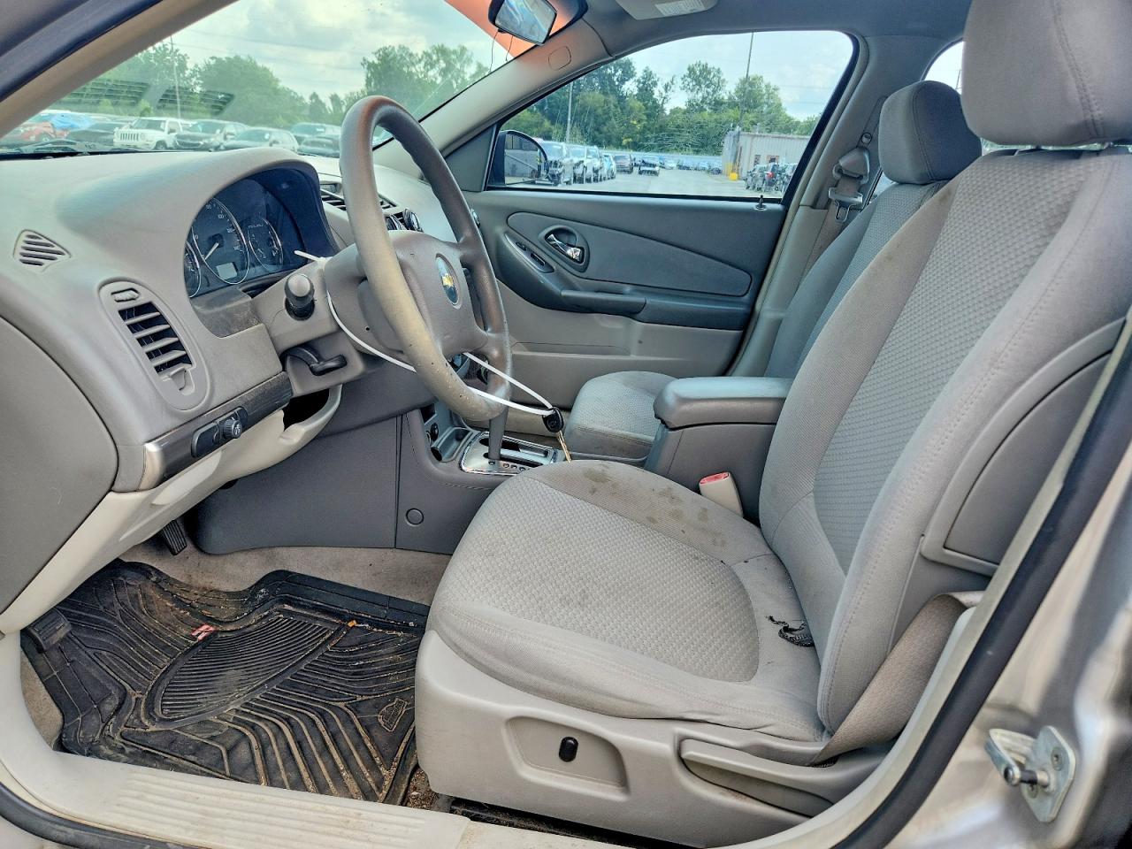 2007 Chevrolet Malibu Ls Silver vin: 1G1ZS57F97F262222