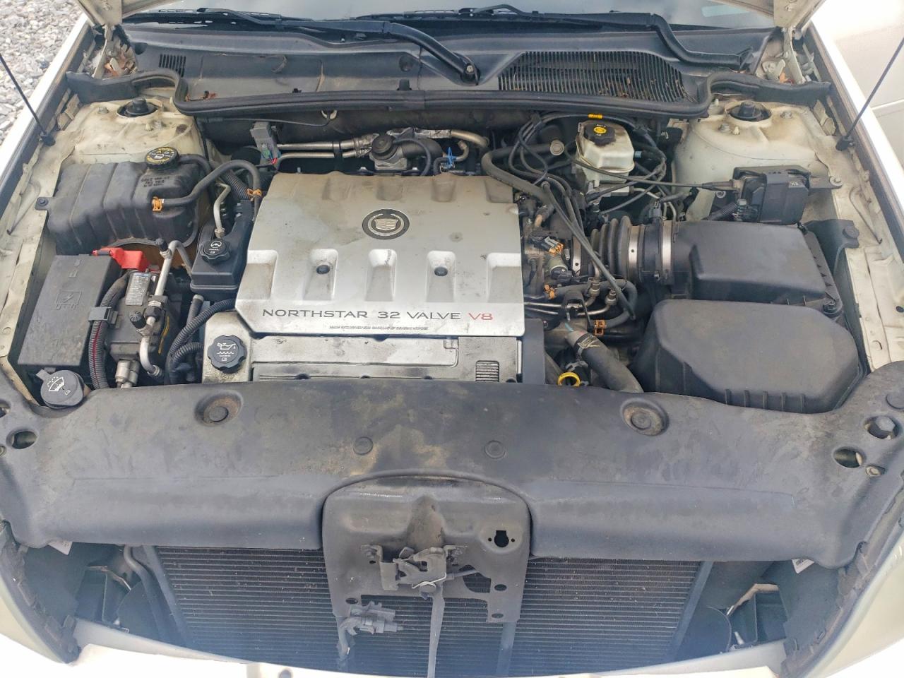 2003 Cadillac Deville White vin: 1G6KD54Y13U123137
