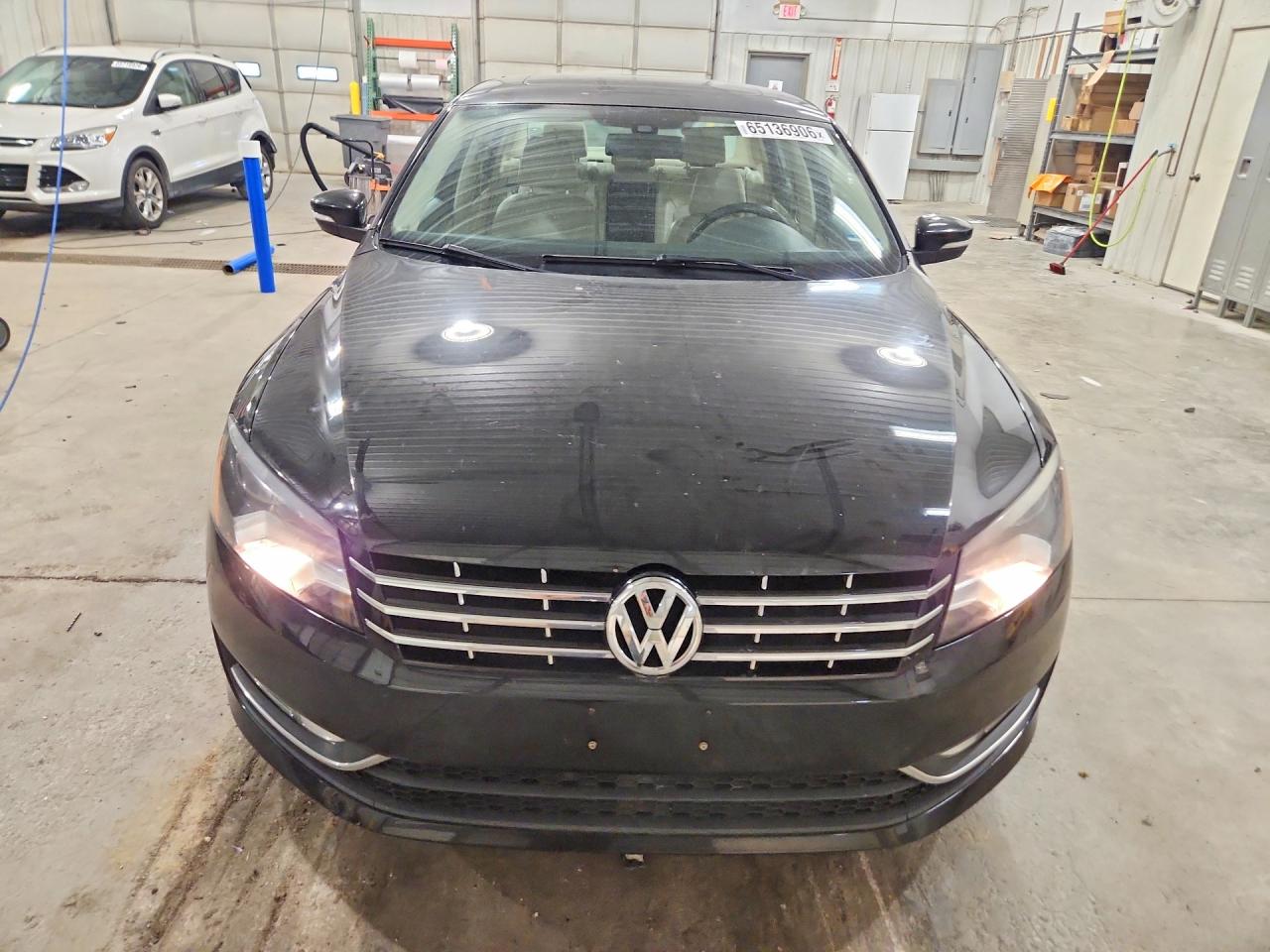 2014 Volkswagen Passat Sel Black vin: 1VWCN7A32EC107683