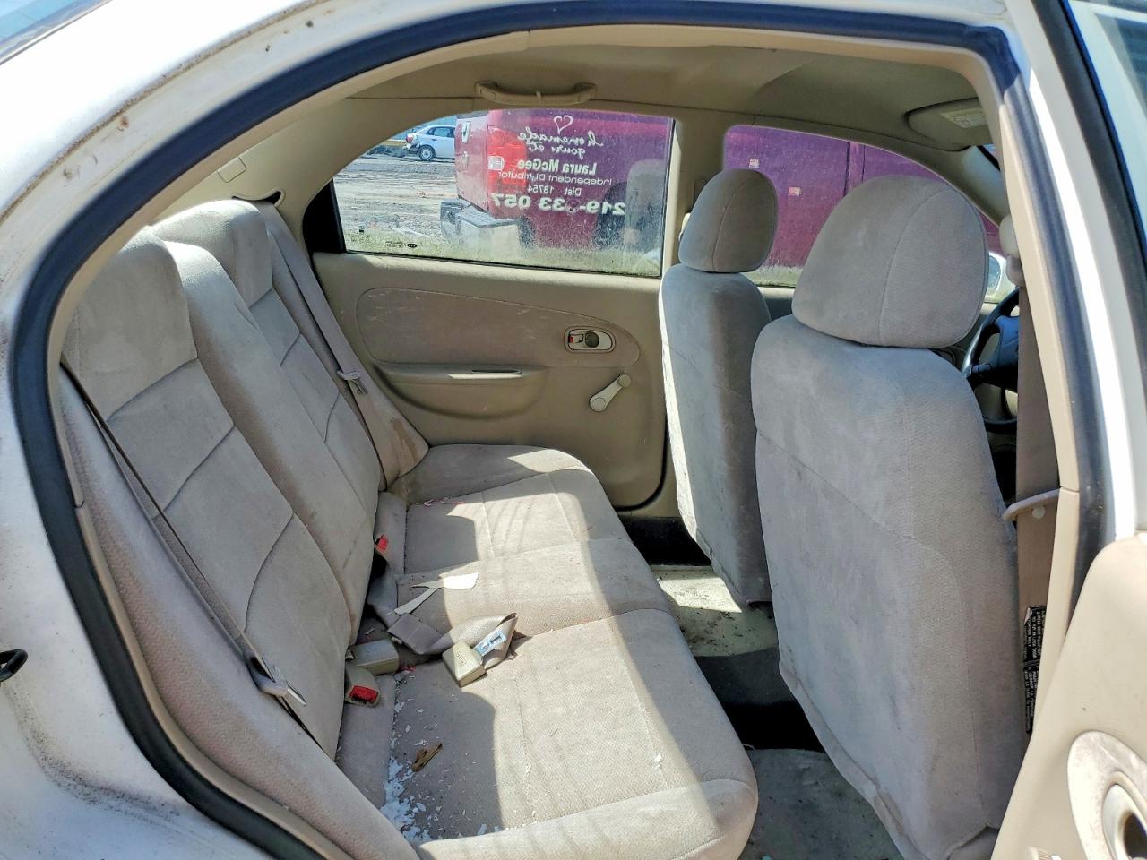 2001 Kia Sephia Base White vin: KNAFB121615011750