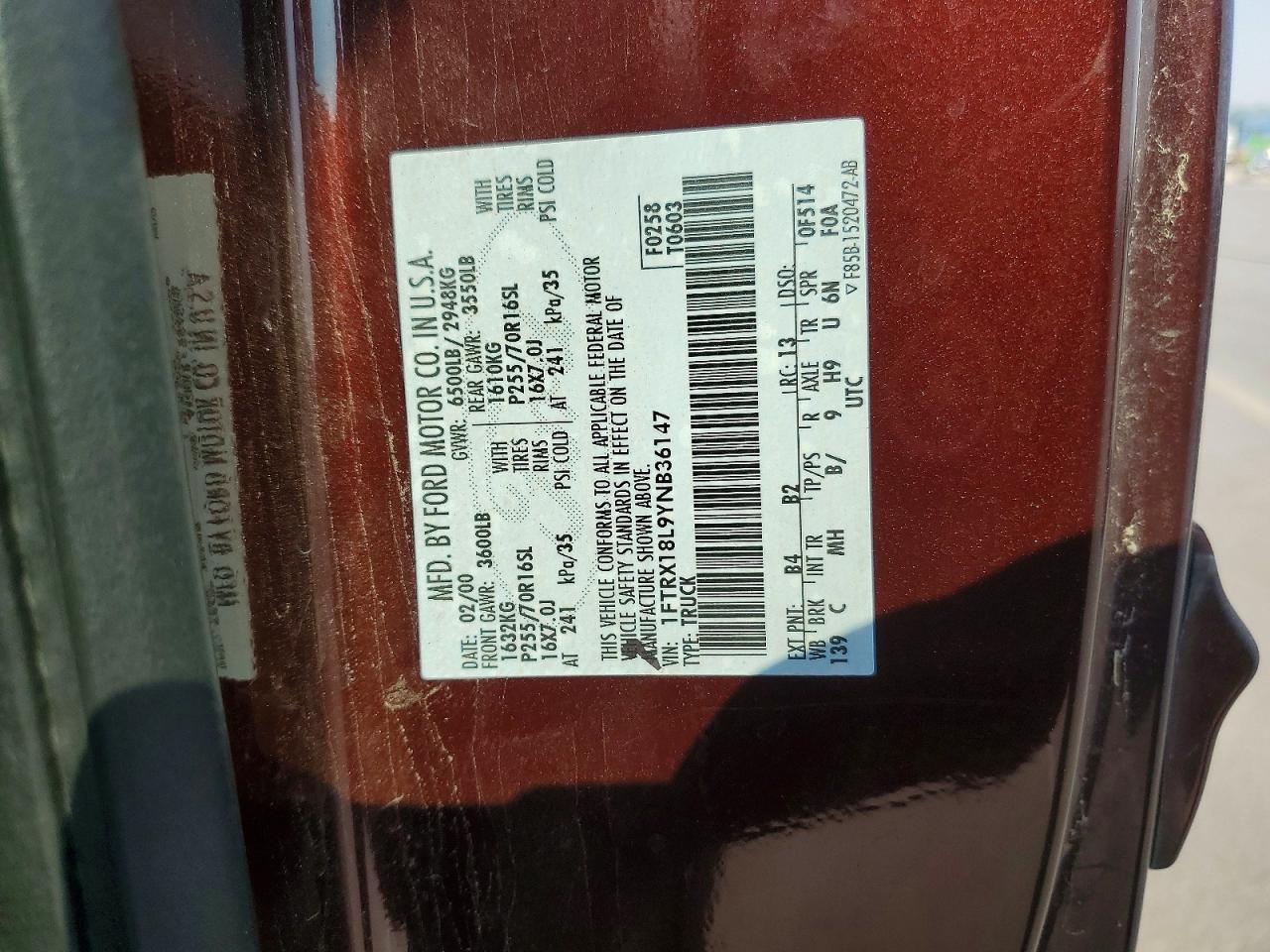 2000 Ford F150 Burgundy vin: 1FTRX18L9YNB36147