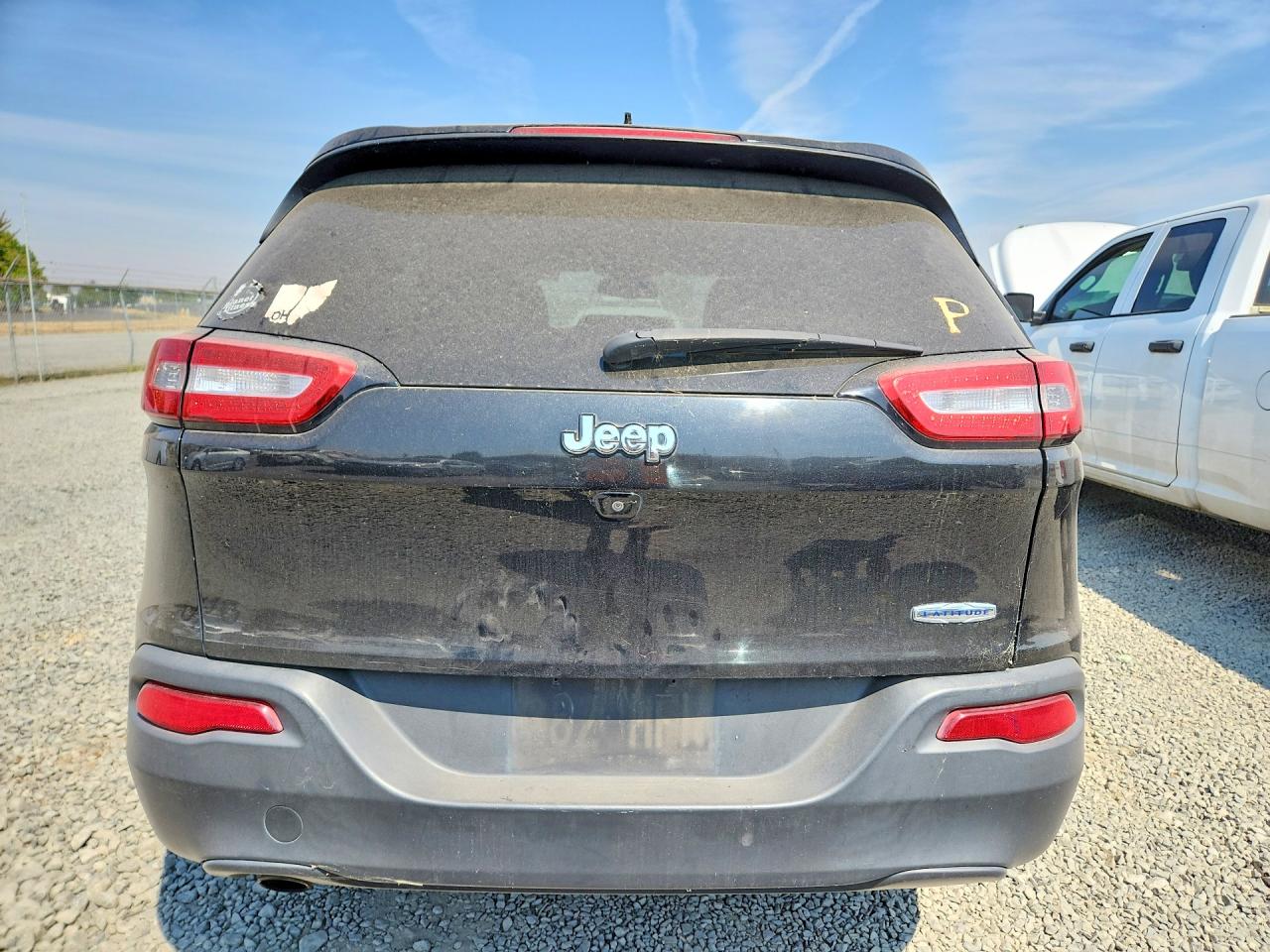 2015 Jeep Cherokee Latitude Черный vin: 1C4PJLCB5FW506343