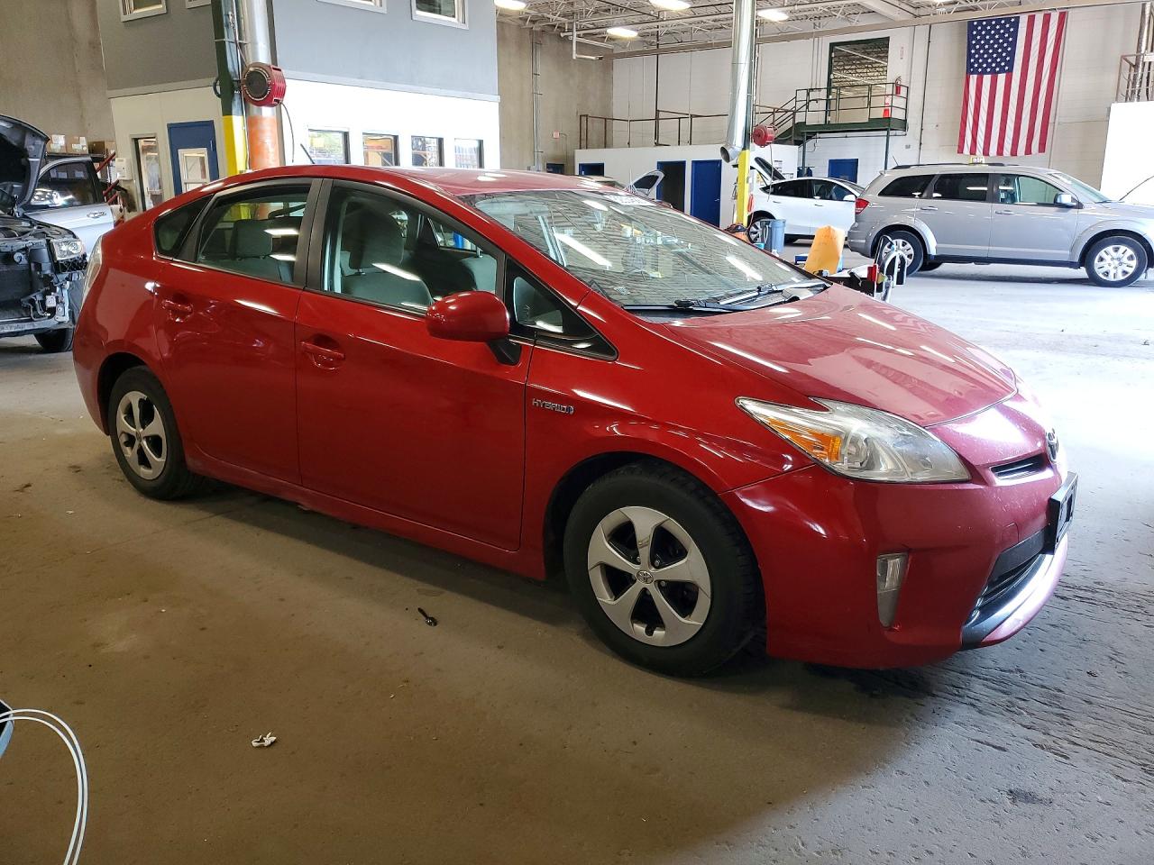 2015 Toyota Prius Three Red vin: JTDKN3DU4F0461476