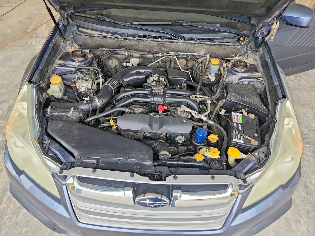 2014 Subaru Outback 2.5i Premium Blue vin: 4S4BRCCCXE3266777