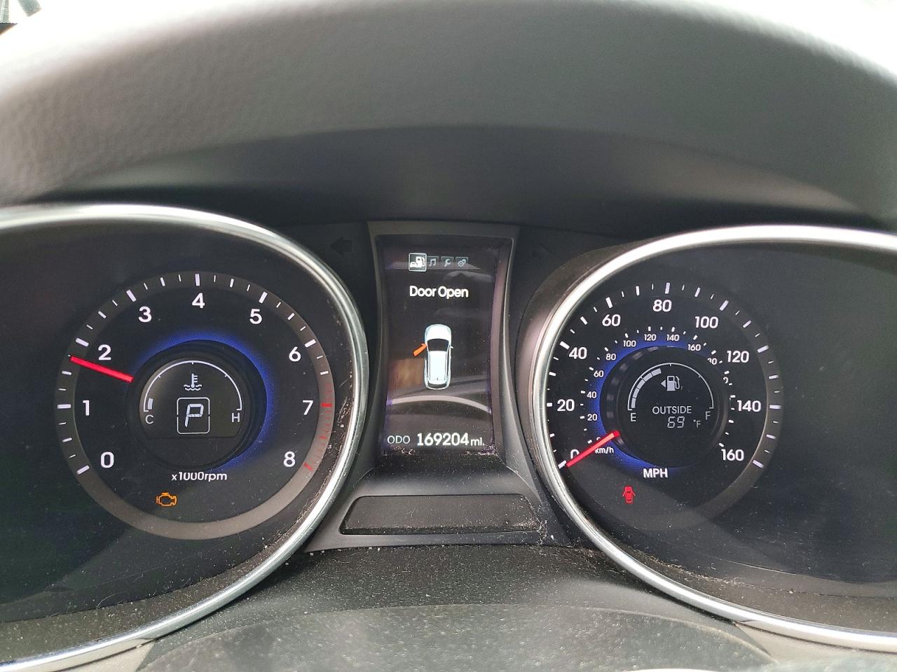 2014 Hyundai Santa Fe Sport 2.0t Gray vin: 5XYZUDLA1EG224757