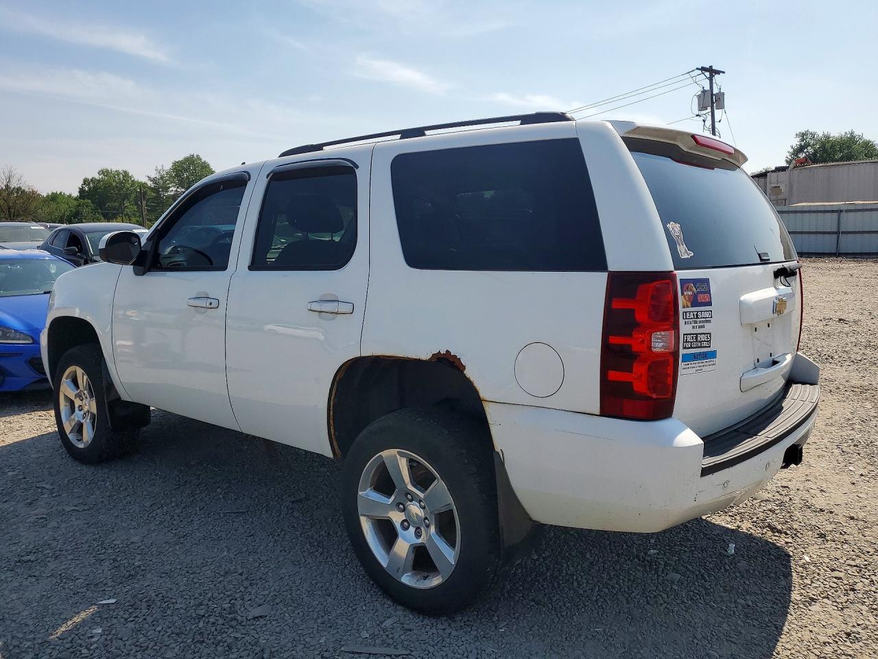 2010 Chevrolet Tahoe K1500 Lt White vin: 1GNUKBE00AR261956