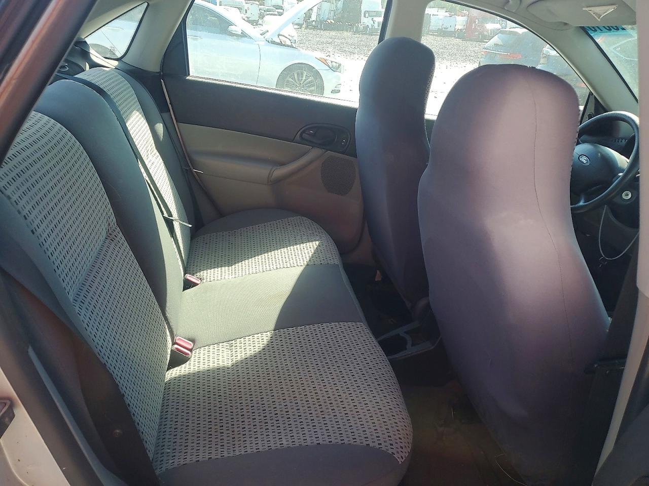 2007 Ford Focus Zx4 Серебряный vin: 1FAHP34NX7W174807