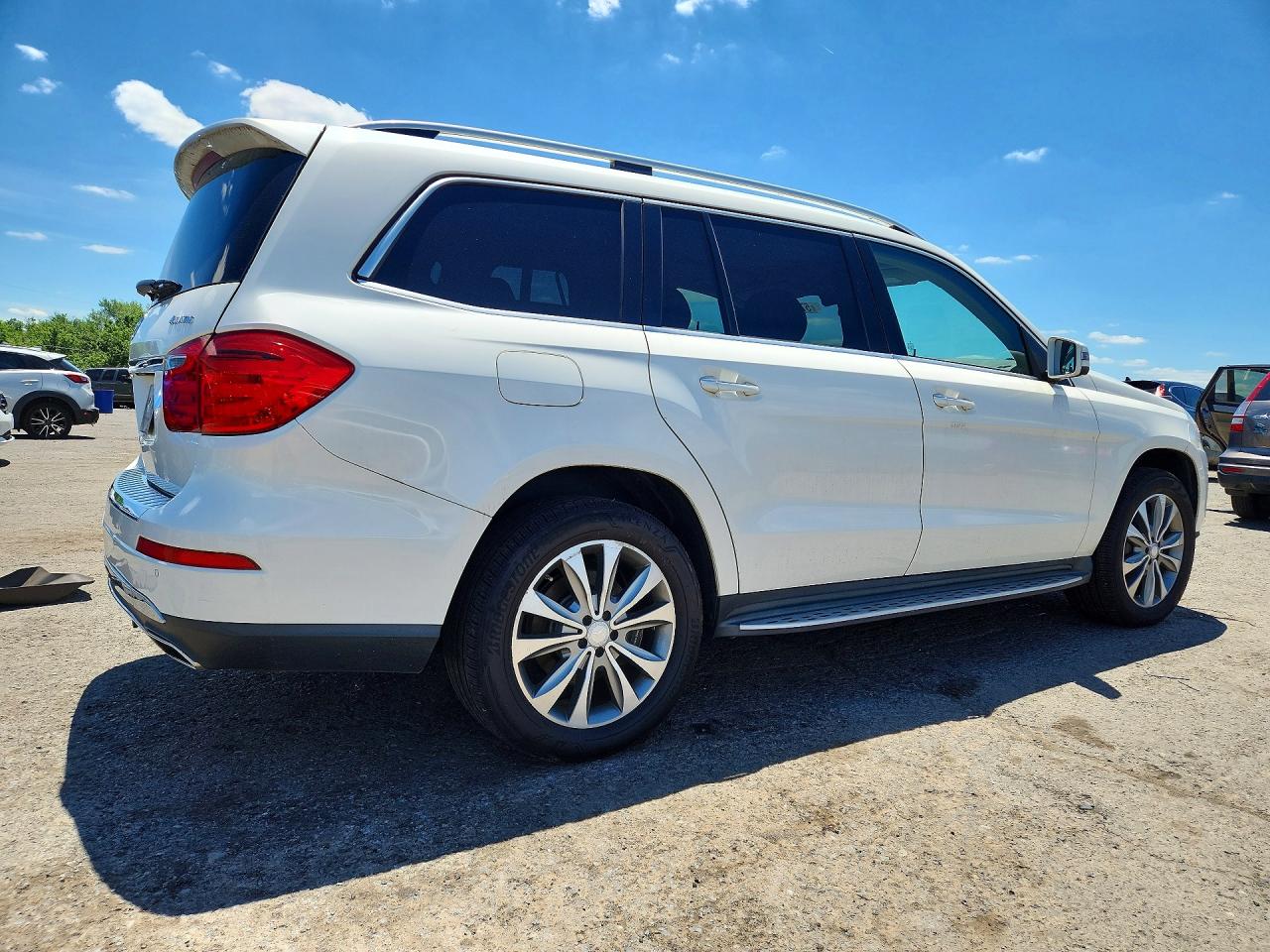 2013 Mercedes-benz Gl 450 4matic White vin: 4JGDF7CE2DA258676