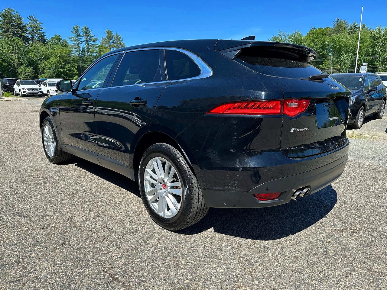 2017 Jaguar F-pace Prestige Black vin: SADCK2BN7HA085506