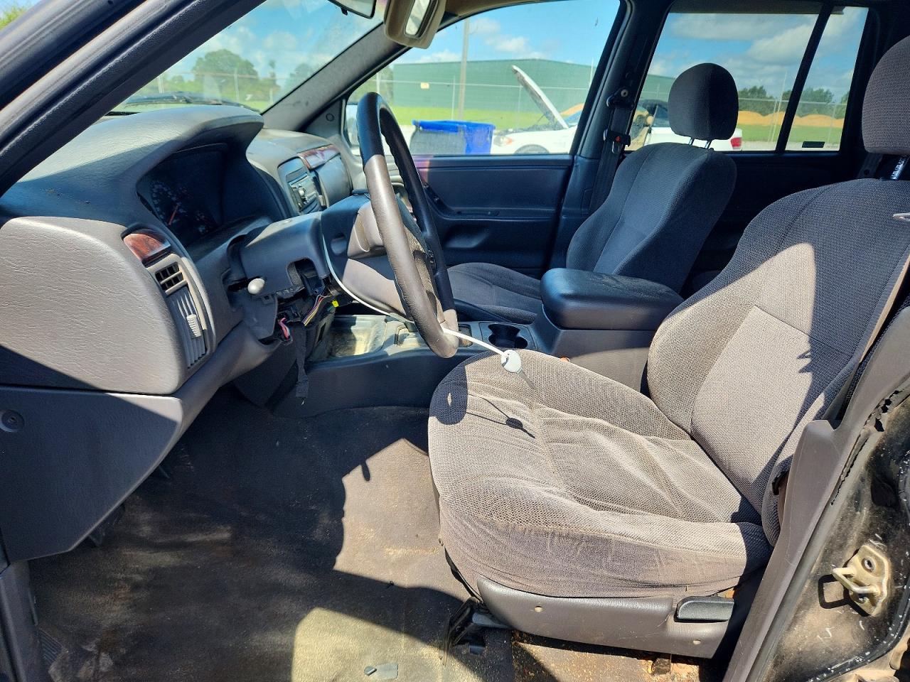 2000 Jeep Grand Cherokee Laredo Black vin: 1J4G248S8YC113978